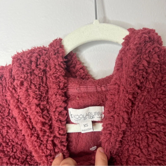 Koolaburra by Ugg Sherpa Long Hoodie Burgundy - Picture 4 of 6
